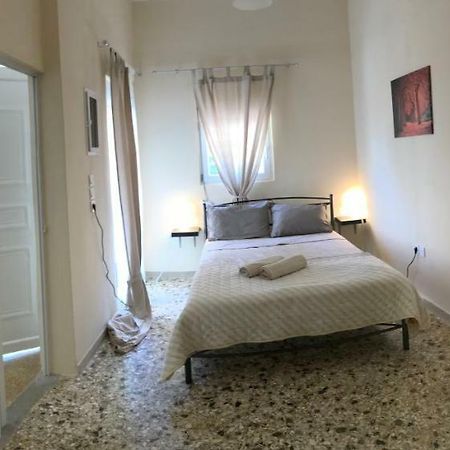 Sunshine'S House Near The Beach, 10 Min From The Airport Artemida  Exterior foto